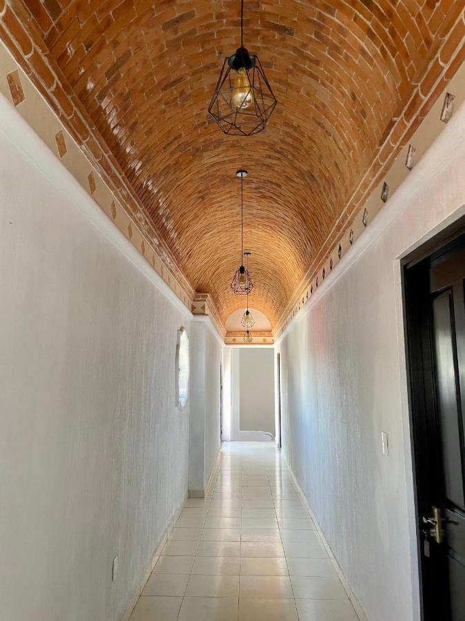 Suite Los Angeles Tecozautla Exterior photo